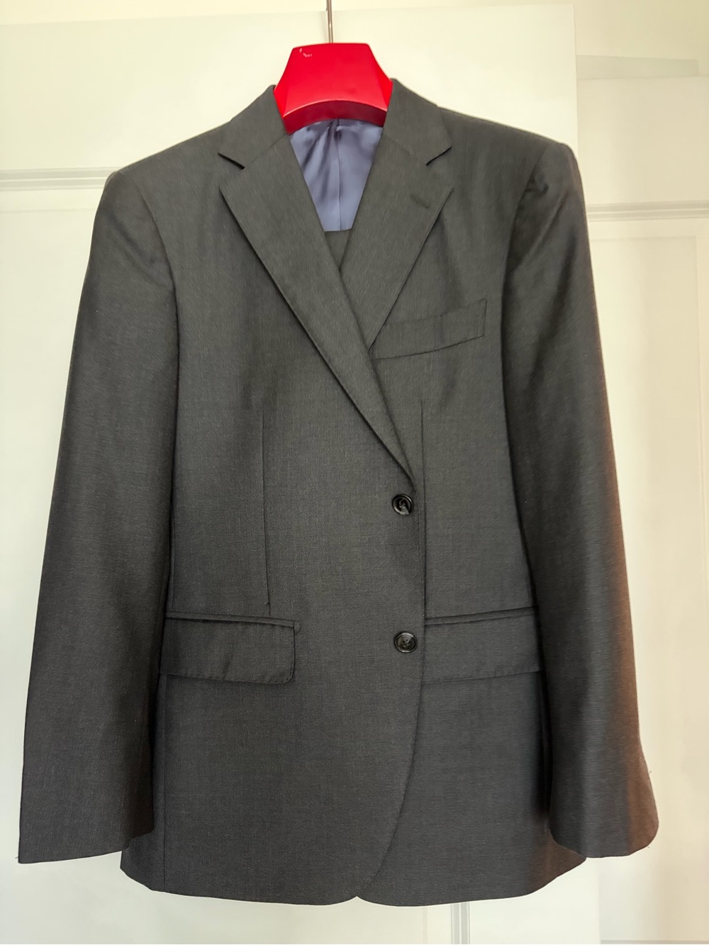 SUITSUPPLY Charcoal Grey Suit 40S / EU 25 — Vitale Barberis Canonico Super 110s